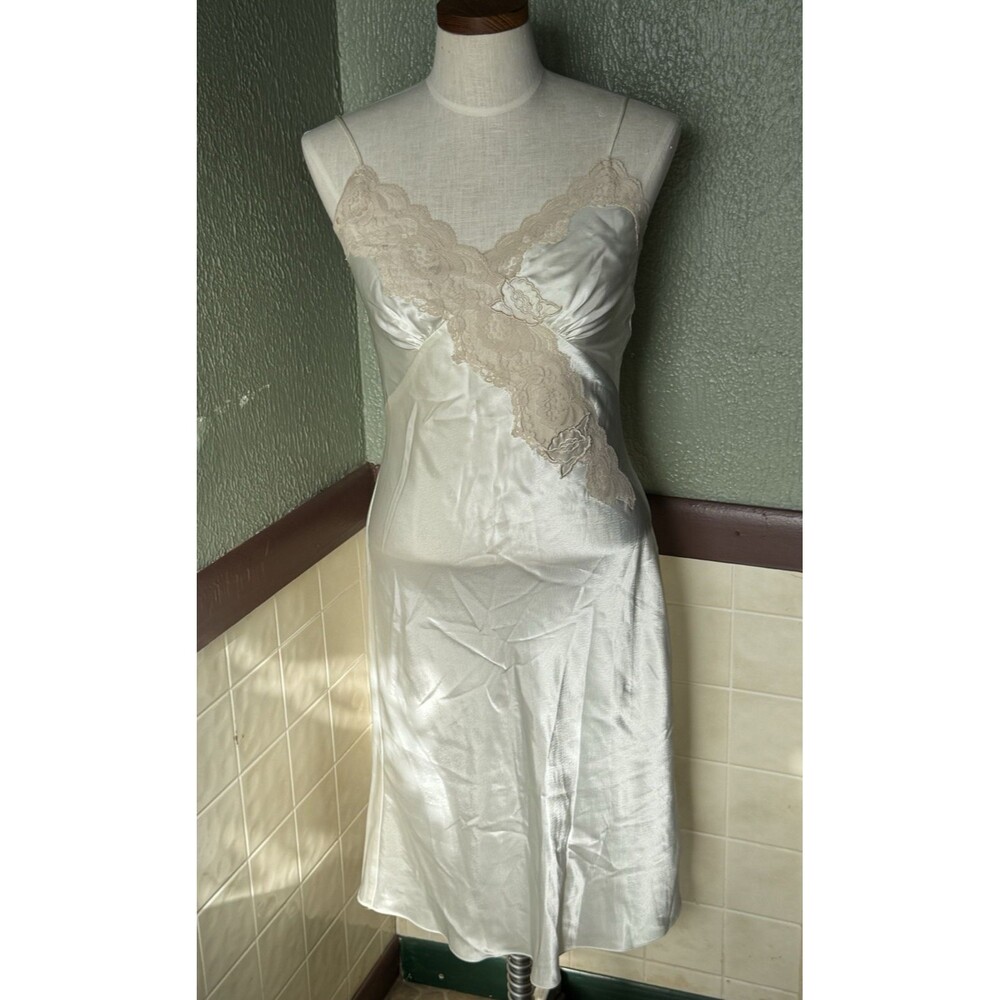 Vintage Victoria's Secret Gold Label Ivory Floral Lace Satin Slip Dress Bridal M